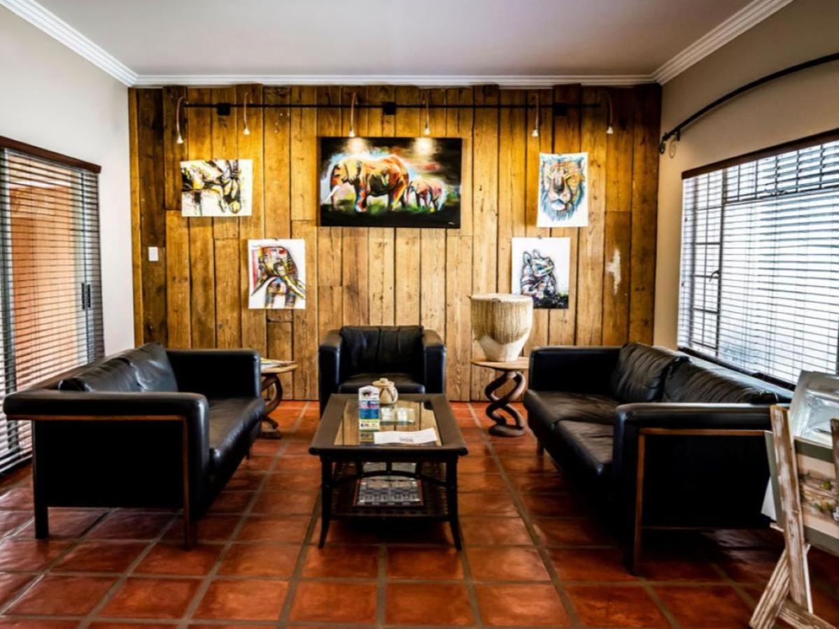 Londiningi Guesthouse วินด์ฮุก ภายนอก รูปภาพ